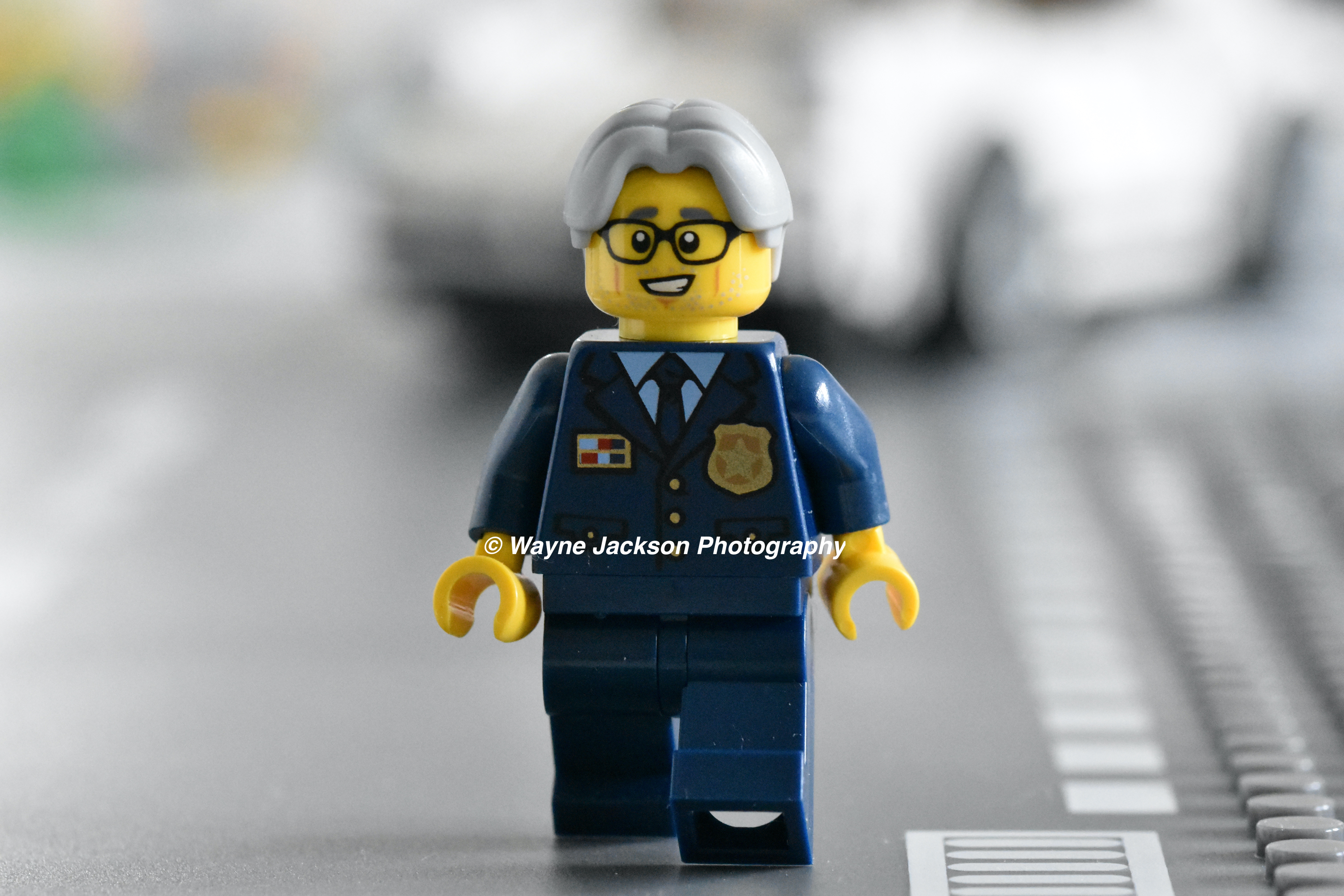 Lego wheeler police minifigure