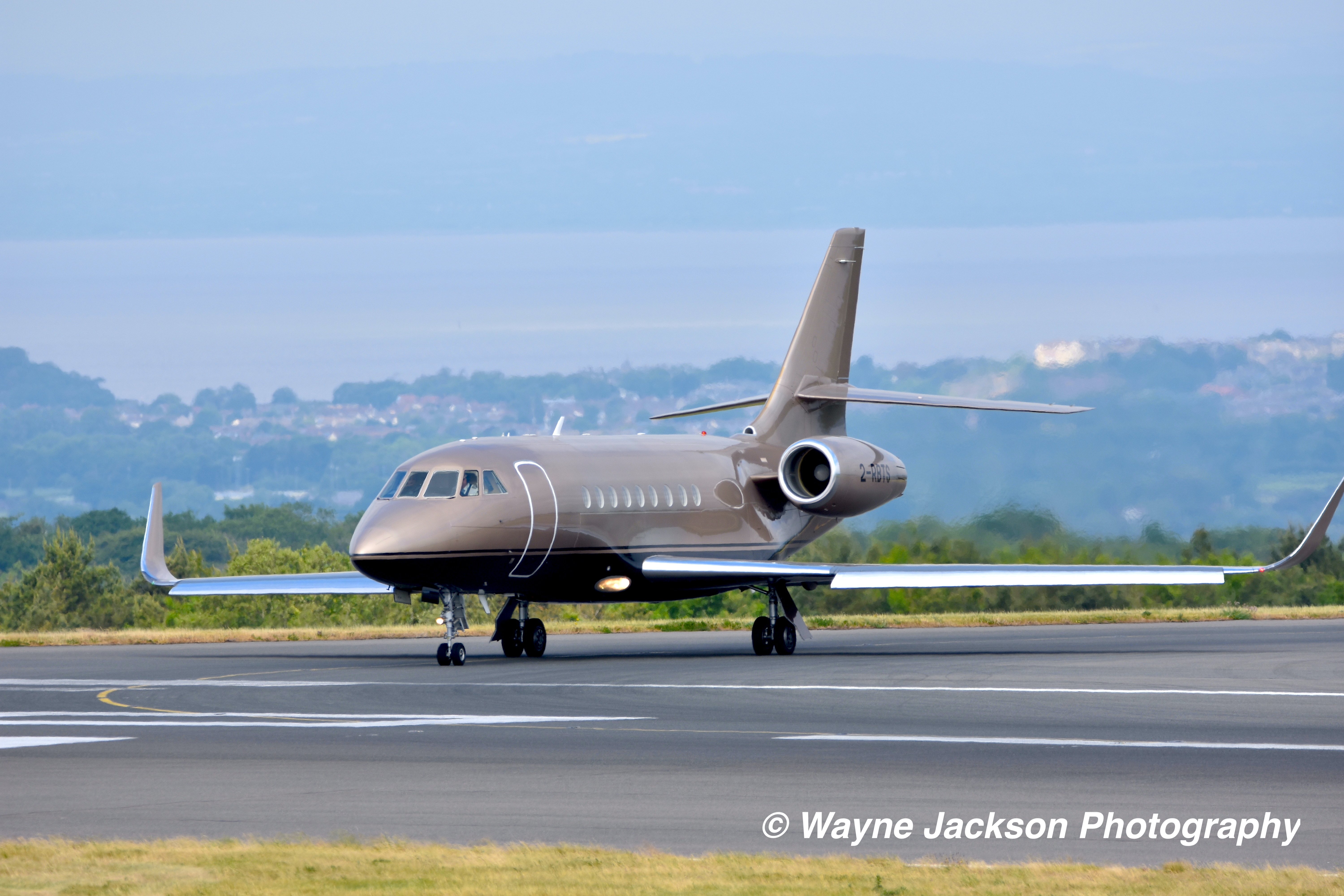 2-RBTS Dassault Falcon 2000LX Private Jet